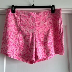 Lilly Pulitzer fola shorts